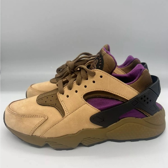 Nike Shoes - Nike Air Huarache LE Parline 2021